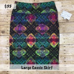 LuLaRoe Cassie Skirt